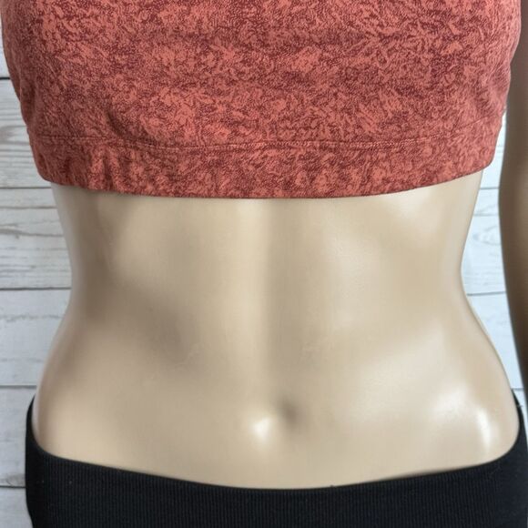 Athleta Strappy Sports Bra - Picture 5 of 15